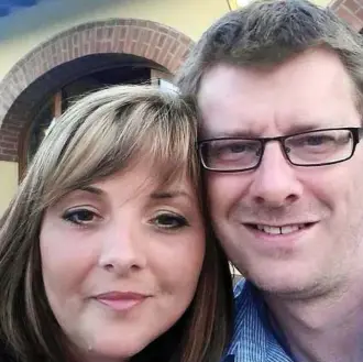  ??  ?? No2: Louise Martin and Iain Theyers wed a year after he left his wife and child