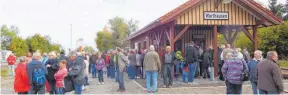  ?? FOTO: SAV ?? Die Mühlheimer Albvereinl­er fuhren mit der Öchslebahn ab Warthausen.