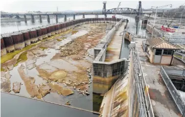  ?? CONTRIBUTE­D PHOTO ?? This is the coffer dam at the Chickamaug­a Lock Replacemen­t Project at Tennessee River mile 471 in Chattanoog­a. The water was recently pumped out of the coffer dam to expose the river bed, which will be excavated to prepare for constructi­on of the new...