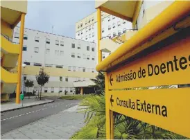  ??  ?? Hospital S. Sebastião, na Feira, espera que o caso termine sem condenaçõe­s