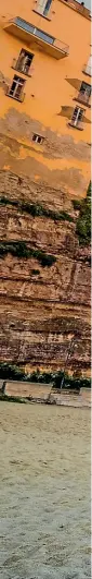  ?? PHOTOS: BROOK SABIN ?? By October, crowds have left the Southern Italian town of Tropea.