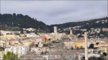  ??  ?? Le dispositif concerne, pour l’heure, le périmètre du centre historique. Celui-ci pourrait, néanmoins, être élargi en fin d’année . (Photo Maxime Rovello)