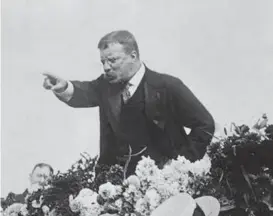  ?? FOTO: AP/NTB SCANPIX ?? Theodore Roosevelt under en politisk tale i 1900.