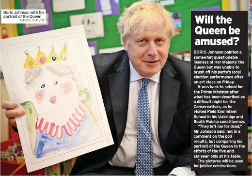  ?? DANIEL LEAL/PA ?? Boris Johnson with his portrait of the Queen
