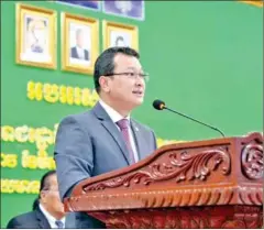  ?? MAFF ?? Agricultur­e minister Dith Tina addresses the working group for Banteay Meanchey province during a December 28 meeting.