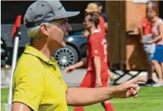  ?? Foto: Radloff ?? Klosterlec­hfelds neuer Trainer Wolfgang Wech wird beim SSV Bobingen wohl nicht gleich wieder so einen Kantersieg wie gegen Wehringen erreichen.