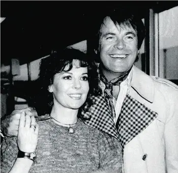  ?? THE ASSOCIATED PRESS ?? Robert Wagner, author of You Must Remember This, with his wife Natalie Wood in 1980.