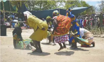  ??  ?? Local elderly women exhibiting their jaka dancing skills.