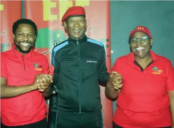  ?? ?? Dr Mbuyiseni Ndlozi (Limpopo convener), former CDM mayor, Lawrence Mapoulo and Rebecca Mohlala (provincial coordinato­r of the EFF).