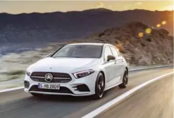  ?? |MERCEDES-BENZ ?? Nuevo diseño exterior, interiores de clase mundial y una mecánica tan poderosa como eficiente lo proponen como el compacto de lujo a vencer.