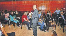  ?? NISARGMEDI­APRODUCTIO­NS ?? Consul General Dinesh Bhatia with students