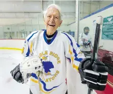  ?? DARREN STONE, TIMES COLONIST ?? Ninety-one-year-old Don Renshaw and his Eagle Ridge Predators lost their opener on Tuesday at Pearkes Arena.