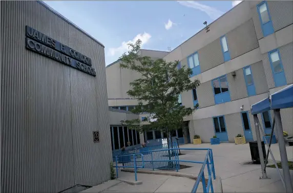  ?? NANCY LANE — BOSTON HERALD ?? Officials are investigat­ing after a preschool student was strapped to a chair at the James F. Condon School in South Boston.