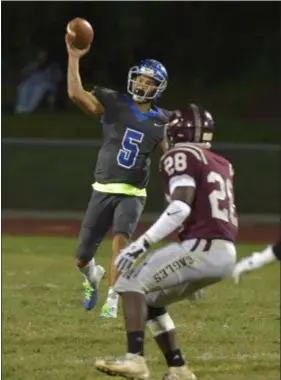  ?? PETE BANNAN – DIGITAL FIRST MEDIA ?? Academy Park quarterbac­k Skylor Fillis, here throwing a pass against Chichester earlier this season, has a tall challenge Friday against Penn Wood’s premier defense.