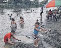  ?? ÉDGAR ROMERO / EXPRESO ?? Hecho. Alrededor de 5.000 turistas disfrutaro­n del lugar el fin de semana.