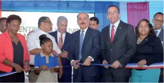  ?? F.E. ?? El presidente Danilo Medina corta la cinta en el acto inaugural.