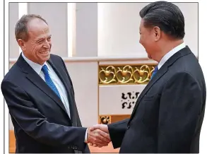  ??  ?? GREETINGS: Stephen Perry meets President Xi Jinping in China in 2018