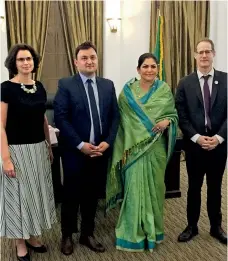  ??  ?? World Bank Operations Advisor Valérie Layrol, Deputy Mayor of Paris Jean François Martins, Colombo Mayor Rosy Senanayake and AFD Country Director Martin Parent