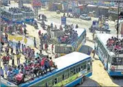  ?? SAKIB ALI/HT ?? UPSRTC and Haryana Roadways buses transporte­d migrant workers to their hometowns.