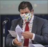  ?? Mayor of Kerry Niall Kelliher used a mask during the meeting ??