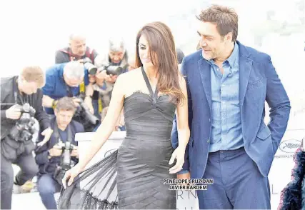  ??  ?? PENELOPE CRUZ DAN JAVIER BARDEM