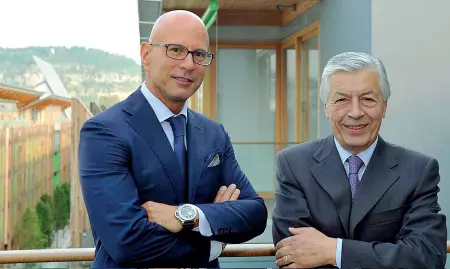  ?? (Foto Rensi) ?? Insieme Il direttore generale Ermanno Grassi e il presidente Giovanni Di Benedetto nella nuova sede Itas