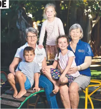  ?? Picture: SHAE BEPLATE ?? DOING IT RIGHT: Starr Strowger and Kathy Bishop with Hugo Scott, 4, Allison Marshall, 4, and Olivia Rolley, 5, at the Mike Reynolds Early Childhood Centre.