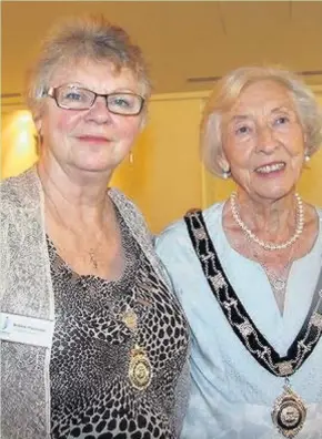  ??  ?? Bridgend Soroptimis­t Club president Frances introduced guest speaker Barbara Dixon