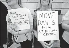  ?? BILL PUGLIANO, GETTY IMAGES ?? A Jefferson Davis memorial protest at the Kentucky Capitol in Frankfort in August.