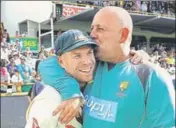  ?? GETTY IMAGES ?? Australia head coach Darren Lehmann (right) has backed David Warner to continue as vicecaptai­n of the side.