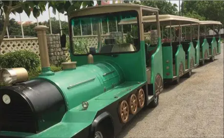  ??  ?? Motor train at BMT Wonderland