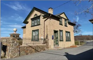  ?? COURTESY OF WINTERTHUR ?? The 1902Old Gate House at Winterthur Museum, Garden & Library.