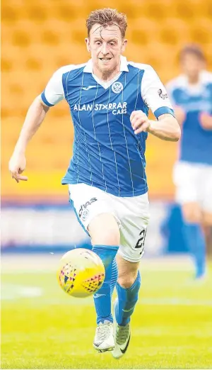  ??  ?? WARY OF AN UPSET: St Johnstone’s veteran midfielder Liam Craig