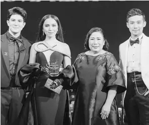  ?? ?? FROM left: Mavy Legaspi, Kyline Alcantara, senior vice president for entertainm­ent group Lilybeth Gomez-rasonable and Ken Chan