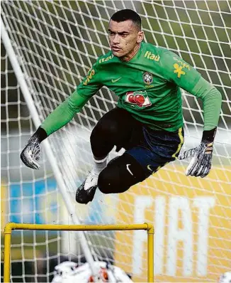  ?? Lucas Figueiredo - 7.out.2020/Divulgação CBF ?? Santos, goleiro da seleção olímpica durante treino