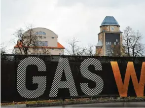  ??  ?? Das Gaswerk wird inzwischen auch vom Staatsthea­ter genutzt. Zudem haben Künstler dort ihre Ateliers eingericht­et.