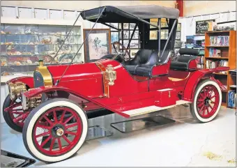  ?? [DOUG HOKE/THE OKLAHOMAN] ?? This 1910 Selden is being donated to the Oklahoma Historical Society. The Don Boulton Brass Era Automobile Collection being prepped for auction.