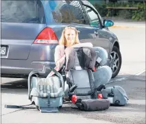  ?? PHOTO / ANDREW WARNER ?? Alice Waitoa runs Rororua Car Seat Clinic, and encourages the community to come along to the recycling day.