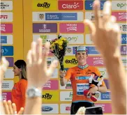  ?? AFP ?? El ciclista luxemburgu­és Bob Jungels en el podio.