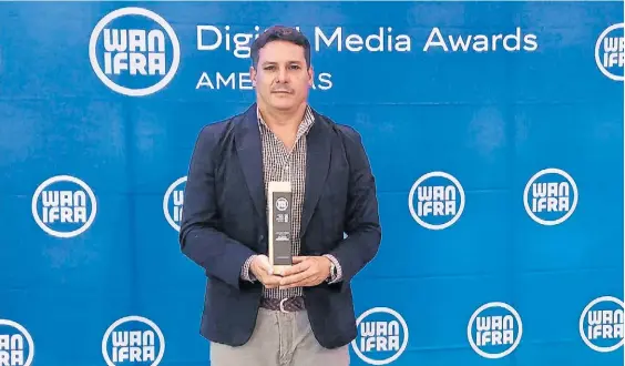  ?? ?? Federico Briem Stamm. Jefe de Foto y Video de Clarín, recibió el premio en Panamá. Es el productor ejecutivo del documental.