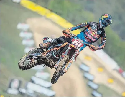  ?? FOTOS: JORGE PRADO, KTM, RFME ?? De ganar el Europeo con 15 años a conquistar el Mundial de MX2 con 17, Jorge ha crecido físicament­e, pero sigue basando sus éxitos en su gran madurez, familia y en su norme constancia