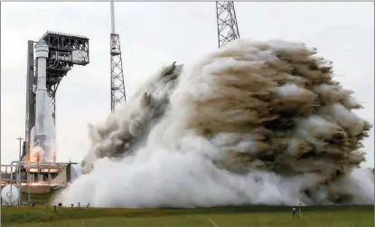  ?? STEVE NESIUS / REUTERS ?? Boeing’s CST-100 Starliner capsule launches aboard a United Launch Alliance Atlas 5 rocket on a second test flight to the Internatio­nal Space Station on May 19. At the launchpad in Cape Canaveral, Florida, only a test dummy was aboard. If the capsule reaches the ISS, NASA test pilots could strap in as early as the end of this year for the company’s first crewed flight.