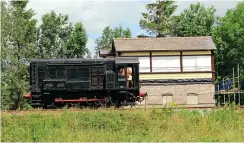  ??  ?? Class08die­selNo. 13265makes historyas itpasses Corwen signalbox on July 6. GEORGE JONES