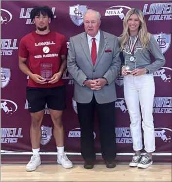  ?? COURTESY PHOTO ?? The Walter Nelson Athletic Director’s Award for leadership, character, athletic excellence and academics went to Lowell High’s Evan Imasogie, left, and Lacey Pare, right. On hand to present the awards was Nelson, the former LHS AD and football coach.