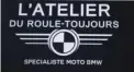  ??  ?? 1- C’est peut-être pas glamour, comme dit Antoine, mais c’est du travail de pro. 2- L’outillage des « soutiers » de L’Atelier du Roule-Toujours. 3- Revue de candidates à la restaurati­on. 4- Un peu de déco sur le comptoir signée par un artiste sculpteur.