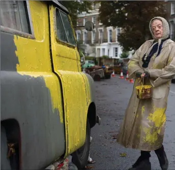  ??  ?? Maggie Smith in The Lady In The Van – an entertaini­ng screen adaptation of Alan Bennett’s award-winning play
