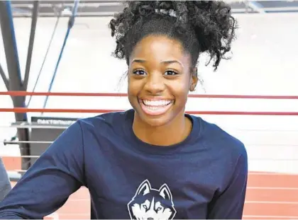  ?? ROLAND PARK COUNTRY SCHOOL ?? Roland Park’s Mir McLean signed to play basketball at Connecticu­t next season. McLean said she is “going to have to lead by example.”