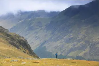  ??  ?? White Pike looking to Raven Crag and Hind Cove and Raven Crag on Pillar.