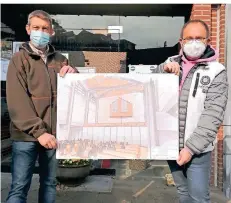  ?? FOTO: CSO- ?? Peter-Josef Geisler (l.) und Stefan Gluch vom Kirchenvor­stand zeigen, wie der neue Raum unter der Orgel ins Kircheninn­ere integriert wird.