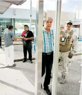  ?? /IVÁN SÁNCHEZ ?? Sigue el Pemex hermetismo en el hospital de